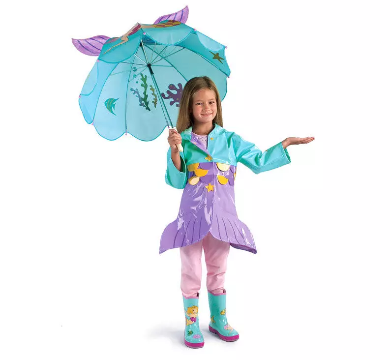 Barnas Raincoat (52 bilder): For en gutt og for en jente, modell Raincoat Kaste Navy, Hooded, Raise Rain, Twins 13664_50