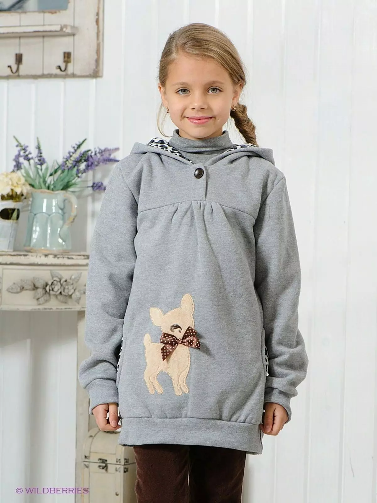 Children's sweatshirts for girls (75 photos): fleece hoodies with fur, warm and padded, zippered hoodies bomber, fleece 13676_29