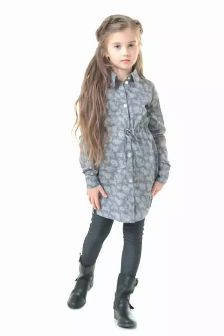 Blusas para nenas (61 fotos): modelos elegantes e xuvenís infantís, blusas de moda 2021 13682_61