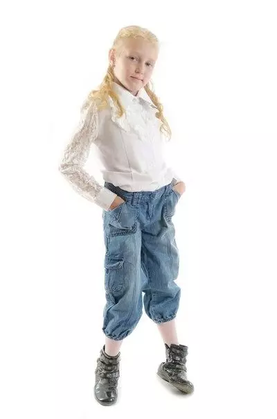 Jeans for Merched (61 llun): modelau plant ar gyfer 2.10 a 12 oed, ar gyfer pobl yn eu harddegau 13683_24