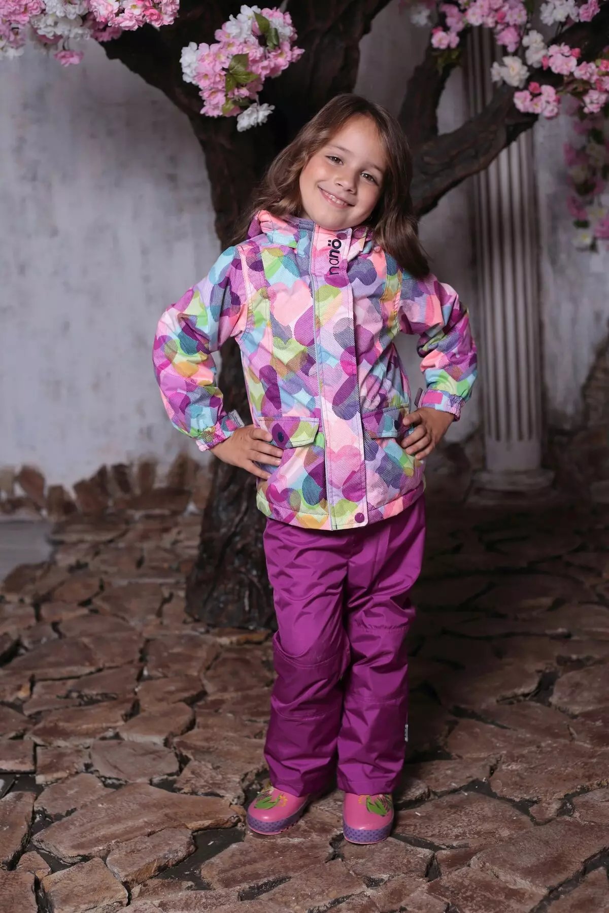 Демісезонні дитячі куртки для дівчаток та хлопчиків (59 фото): як вибрати куртку на осінь і зиму 13687_28