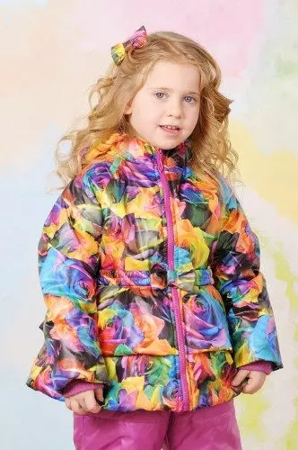 Демісезонні дитячі куртки для дівчаток та хлопчиків (59 фото): як вибрати куртку на осінь і зиму 13687_49