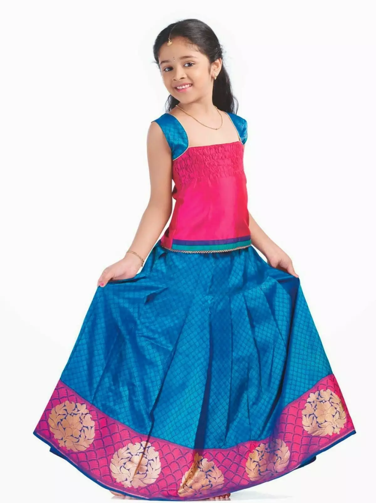 Costume Indian (86 Hoto): Hoto na ƙasa don yarinyar, Yara kayayyaki don rawar Indiya, kayan gargajiya ga yara 1368_49
