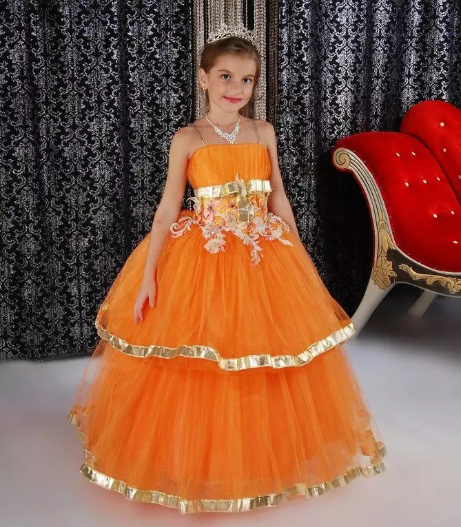 Magnífico vestido de exuberante amarillo para niña