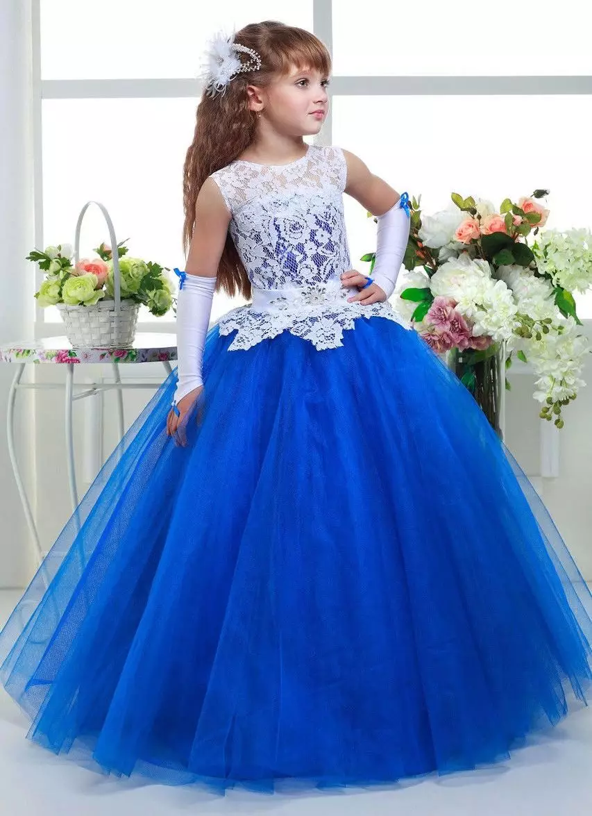Phụ kiện cho chiếc váy xanh tươi tuyệt đẹp cho các cô gái