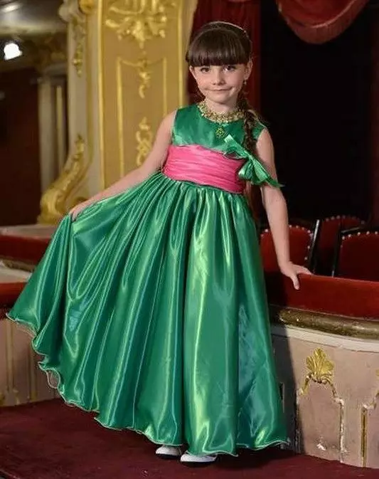 Ispušna haljina Ampira za djevojku 5 godina