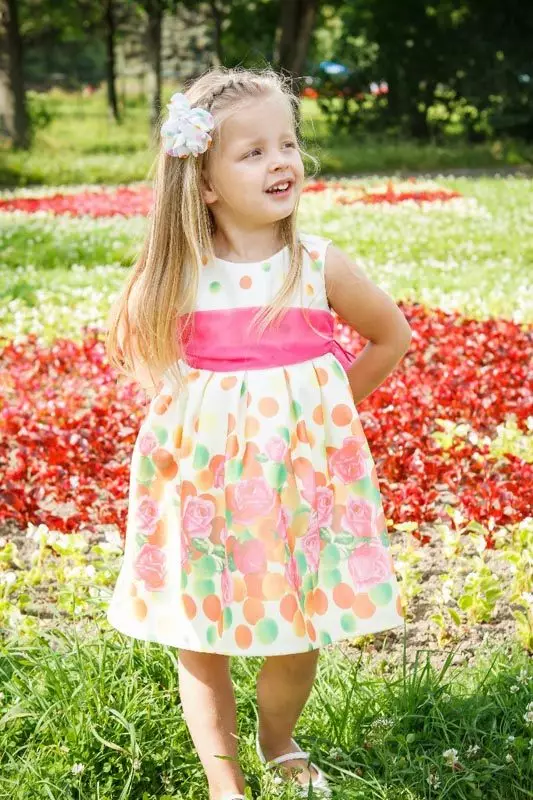 שמלה אלגנטית לנערה בפרח