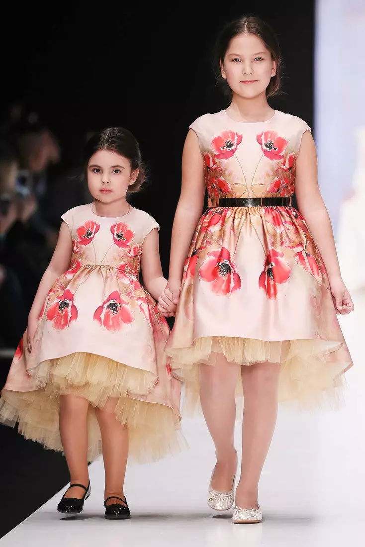 שמלה אלגנטית עבור הילדה גבוהה לו עם הדפסה