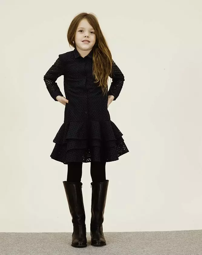 שמלה אלגנטית עבור הנערה 8-9 שנים תחרה