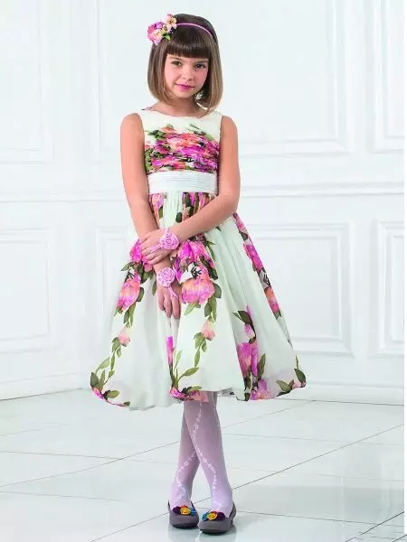 女の子のためのスカートバルーン付きのシルエットのドレス