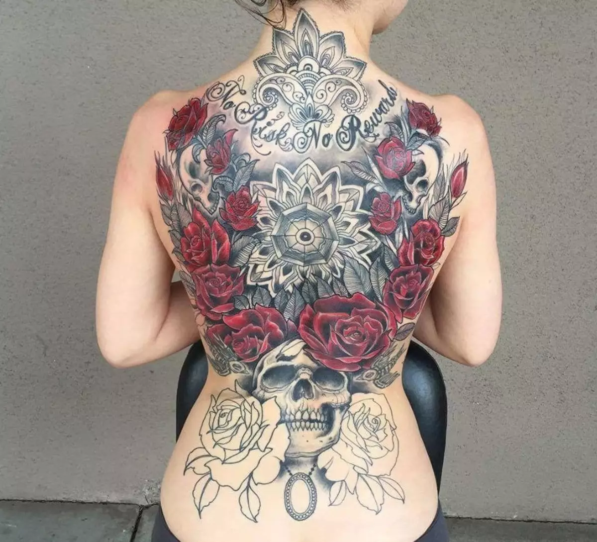 Veľké tetovanie: Náčtiny najväčších tetovaní. Obrovské čierne tetovanie a ďalšie výkresy 13727_29