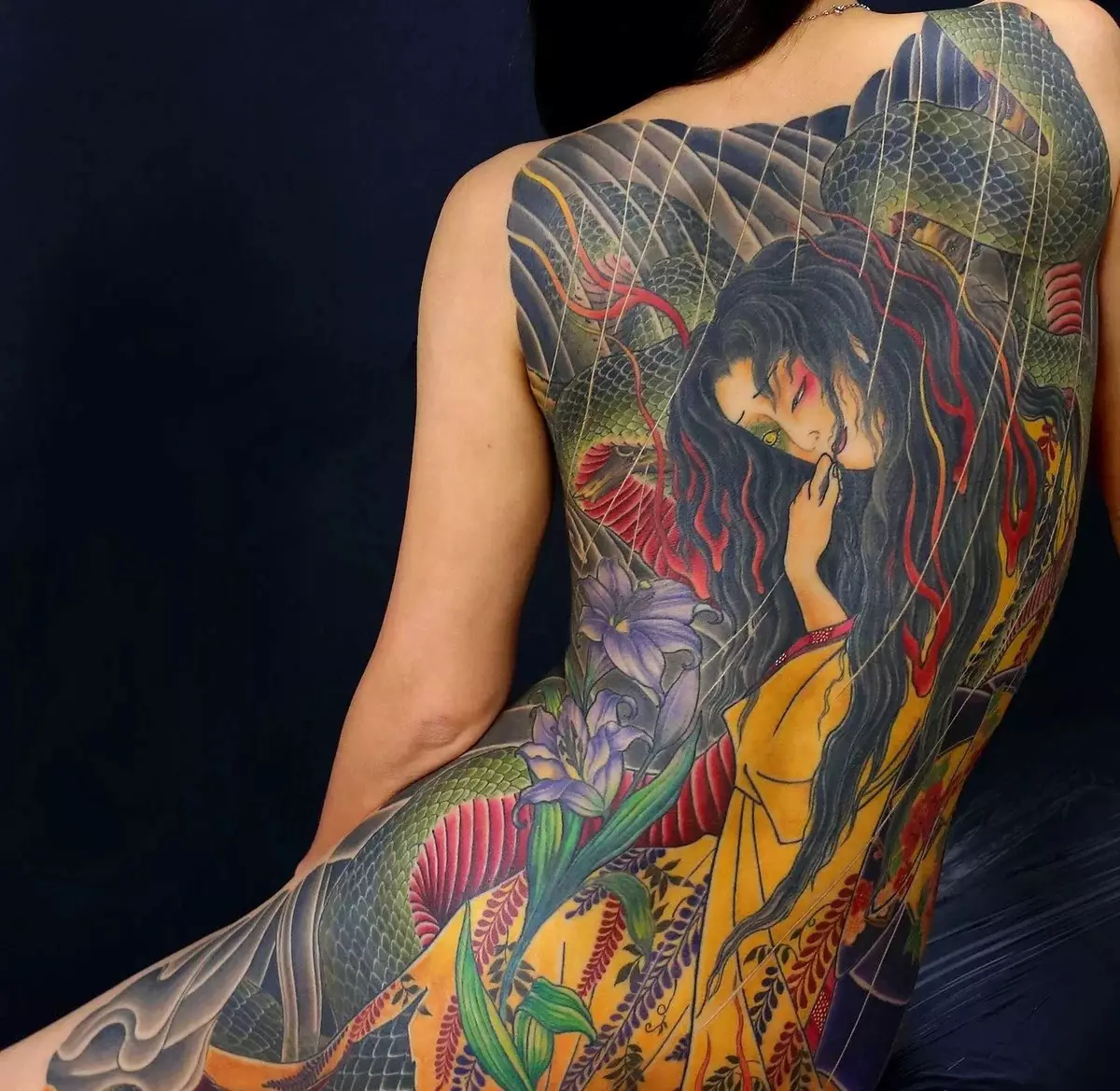 Veľké tetovanie: Náčtiny najväčších tetovaní. Obrovské čierne tetovanie a ďalšie výkresy 13727_7