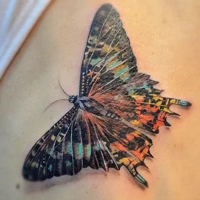 Tattoo Butterflies (74 Valokuvat): Tattooksen arvo ja esimerkkejä luonnoksista, tatuoinnista kädessä ja jalkaa, alaselän ja takana, kaulassa ja muilla alueilla, pieni ja suuri tatuointi 13730_22