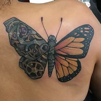 Tattoo Butterflies (74 Valokuvat): Tattooksen arvo ja esimerkkejä luonnoksista, tatuoinnista kädessä ja jalkaa, alaselän ja takana, kaulassa ja muilla alueilla, pieni ja suuri tatuointi 13730_29