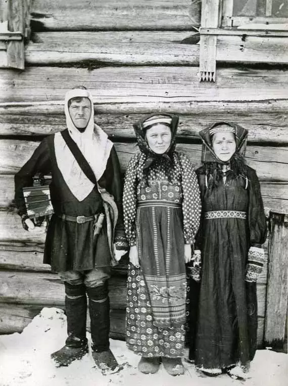 National Komi Zida (31 zithunzi): Traditional Perm chovala, History ndi Kufotokozera 1373_27
