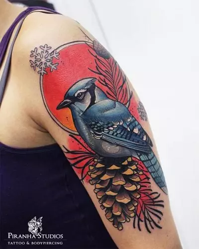 Tattoo ერთად ფრინველები (76 ფოტო): ღირებულება და ესკიზები. Tattoos კისრის და clavicle გოგონების, მკერდზე და shoulders, უკან და ფეხი, შოველ და სხვა ნაწილების სხეულის 13741_16