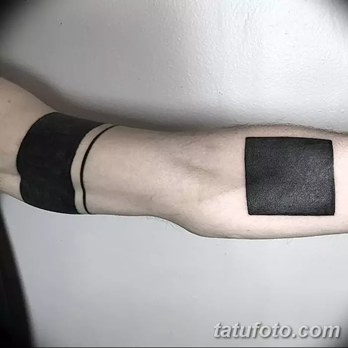 Тату «Квадрат»: значення татуювання у вигляді чорного і іншого квадрата. Красиві квадратні татуювання, місця нанесення 13774_10