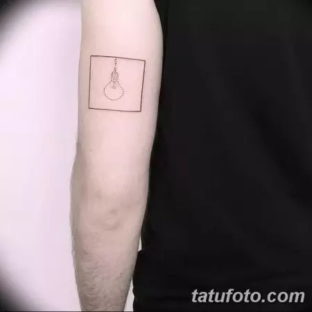 Тату «Квадрат»: значення татуювання у вигляді чорного і іншого квадрата. Красиві квадратні татуювання, місця нанесення 13774_23