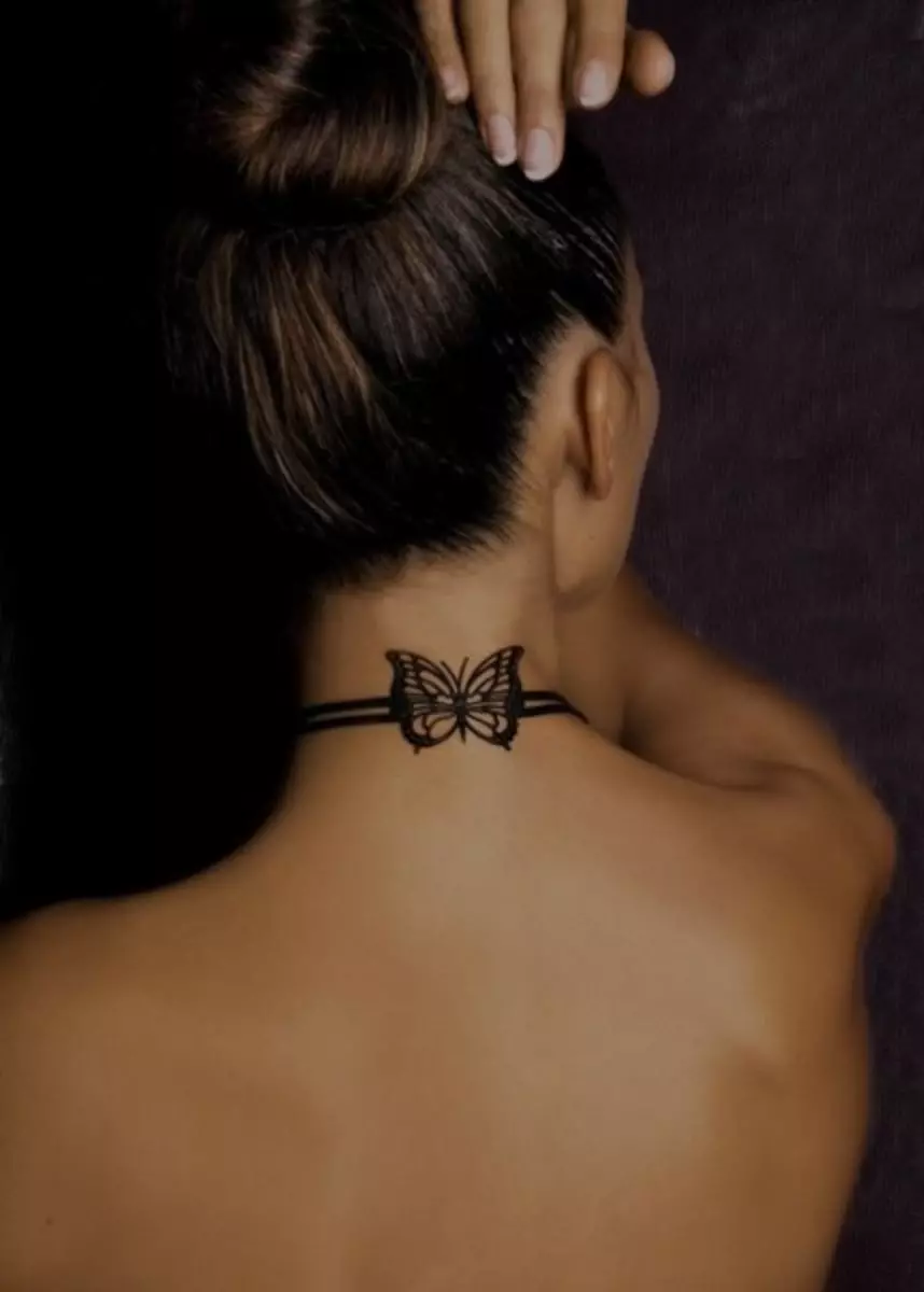Smuk tatovering til piger (80 billeder): skitser af de mest elegante kvindelige tatoveringer på alle dele af kroppen og andre stilfulde eksempler på tatovering med tegninger og påskrifter 13775_78