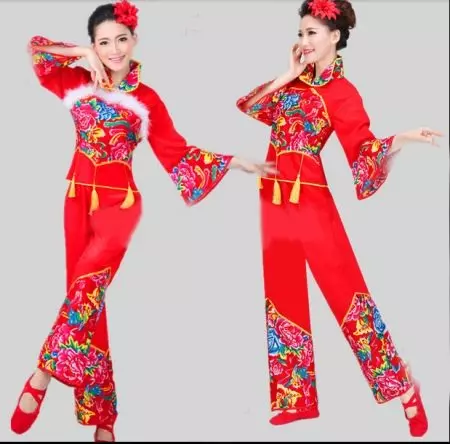 החליפה הלאומית הסינית (73 תמונות): תלבושת נקבה מסורתית של עמי סין, חליפה לילדה 1377_45