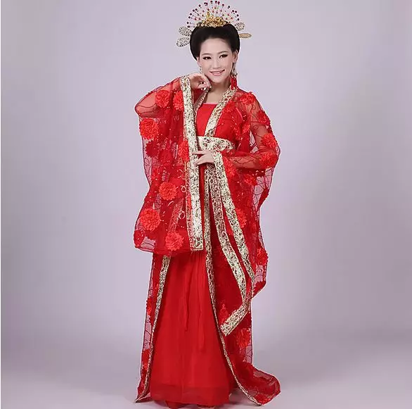 החליפה הלאומית הסינית (73 תמונות): תלבושת נקבה מסורתית של עמי סין, חליפה לילדה 1377_8