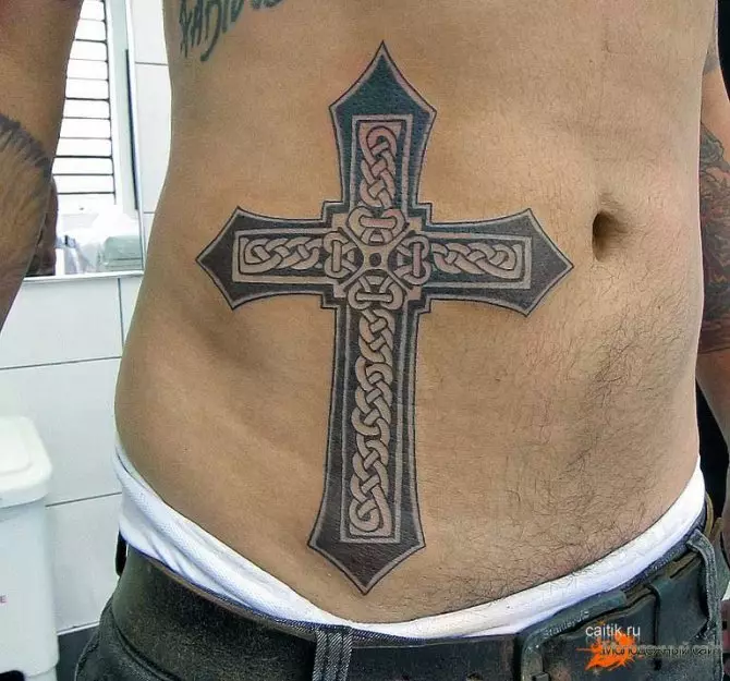 紋身“十字架”（81張照片）：手上和頸部的紋身和胸部的素描和值，在後面和胸部，在肩部和手腕上。紋身以亞美尼亞和其他十字架的形式 13796_11
