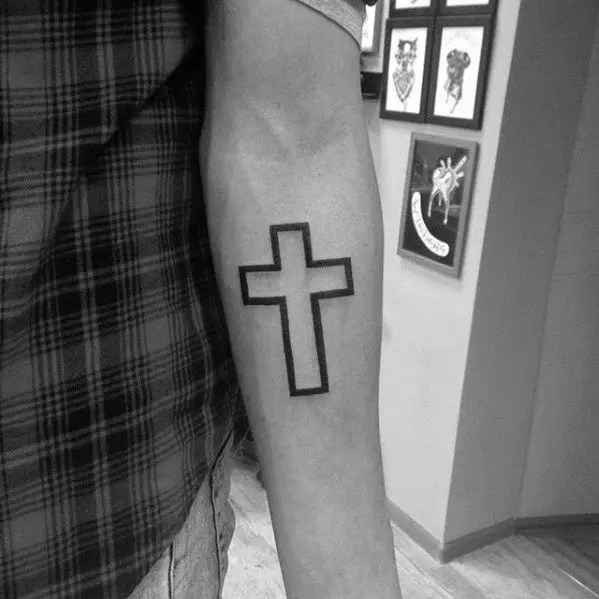 紋身“十字架”（81張照片）：手上和頸部的紋身和胸部的素描和值，在後面和胸部，在肩部和手腕上。紋身以亞美尼亞和其他十字架的形式 13796_19