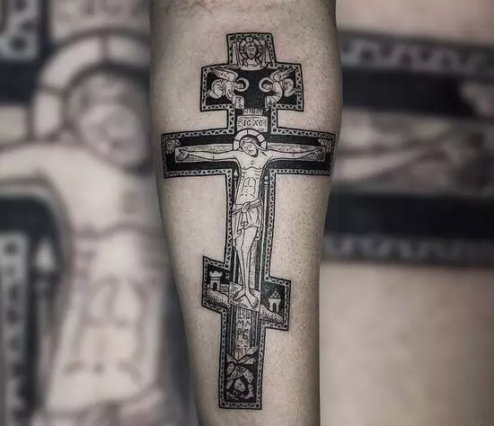紋身“十字架”（81張照片）：手上和頸部的紋身和胸部的素描和值，在後面和胸部，在肩部和手腕上。紋身以亞美尼亞和其他十字架的形式 13796_26