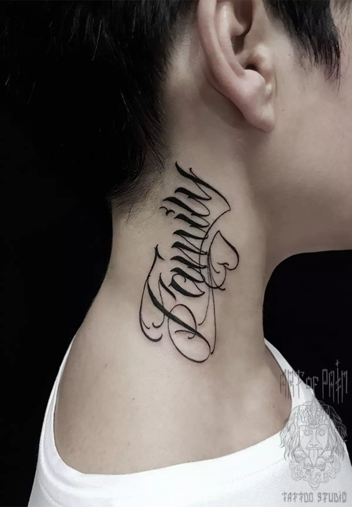 Kaligrafi tatoo: kroki Tattoo ak polis kaligrafi nan men ou, janm ak lòt pati nan kò a 13800_23