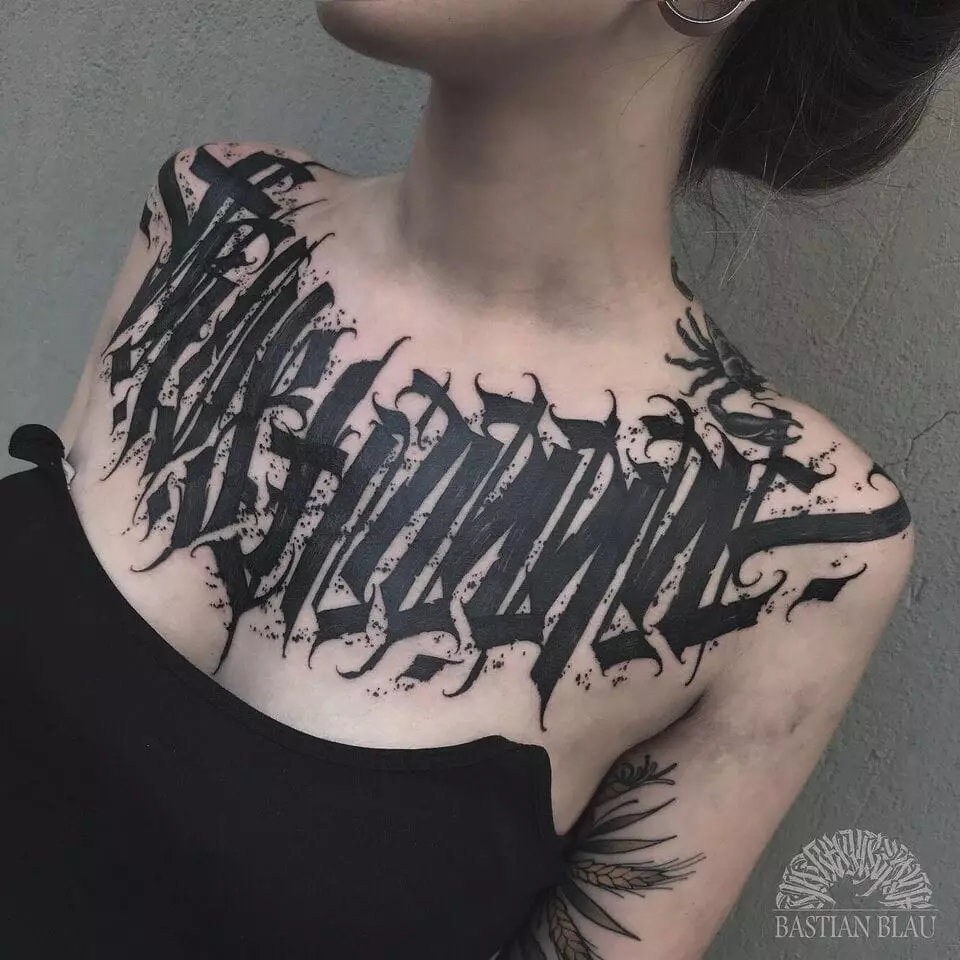 Kaligrafi tatoo: kroki Tattoo ak polis kaligrafi nan men ou, janm ak lòt pati nan kò a 13800_5