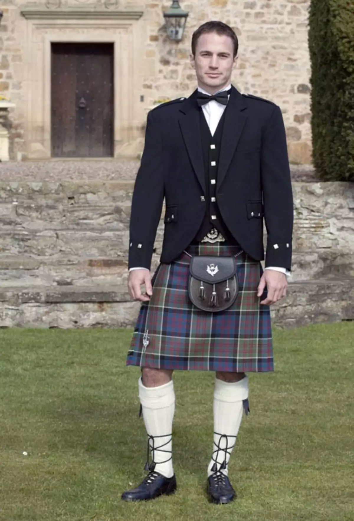 スコットランドナショナルスーツ（57写真）：女性と男性の伝統的な衣装スコット、スコットランドの女の子のための民俗衣装 1380_35