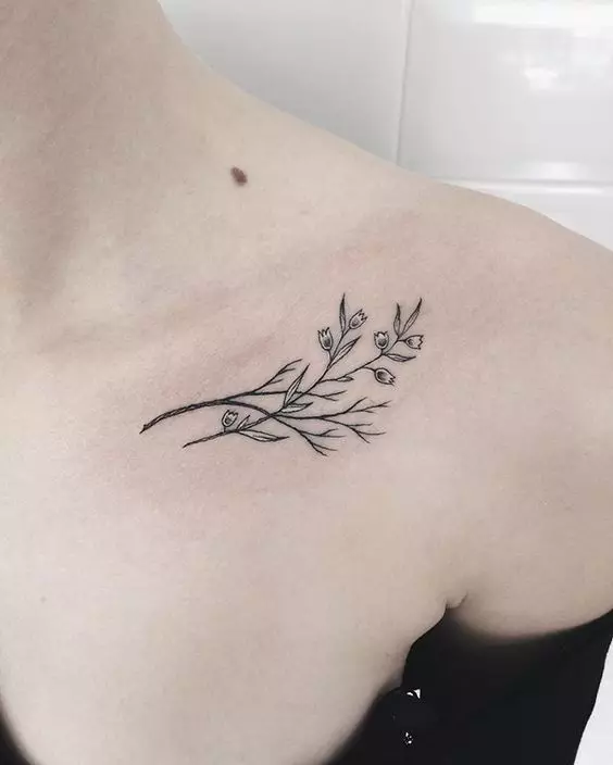 Minimalizmus tattoo (45 fotó): Top minimalista vázlatai női tetoválás, értékelje rajzok a kezét, és más testrészek, a lányok és a férfiak 13812_40