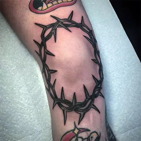 Tatuaj „Cununa“: valoarea tatuaj pe gât și pe piept, pe mână și alte părți ale corpului, schițe, măsline, coroană de flori Roman și altele 13815_16