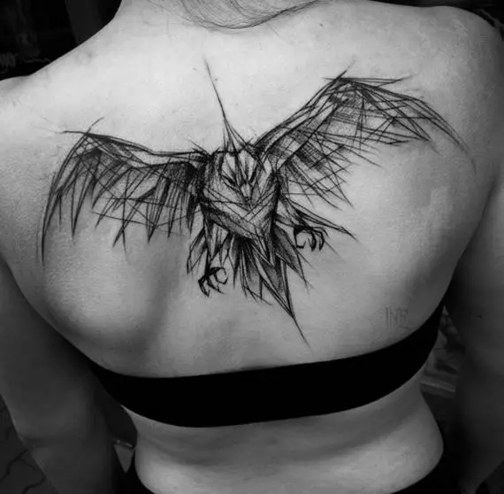 タトゥー「天使の翼」（42写真）：女の子と男性のためのタトゥーの価値、彼の背中、手、首の天使の羽のスケッチ 13819_26