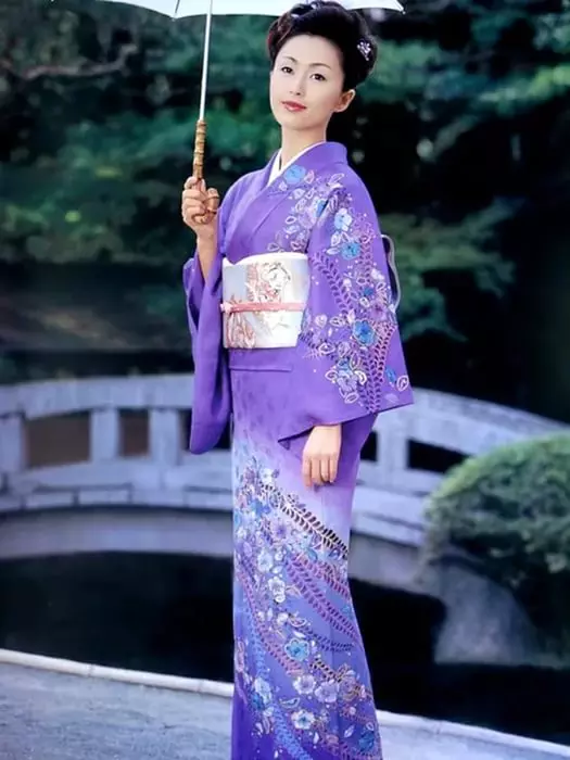 Јапанско одело (61 фотографије): Женски национални оутфит Јапан, школа у школи 1381_16
