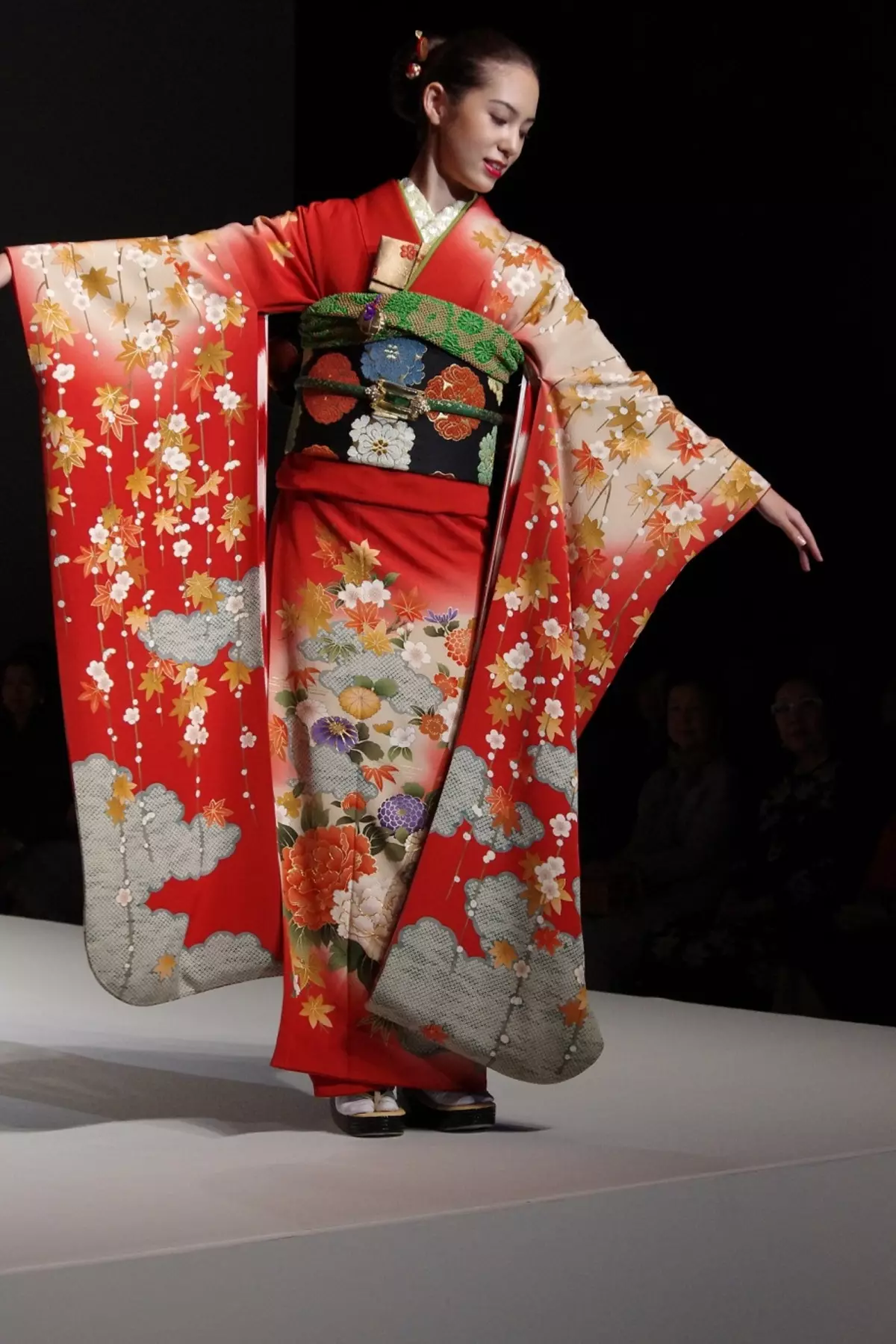 Јапанско одело (61 фотографије): Женски национални оутфит Јапан, школа у школи 1381_2