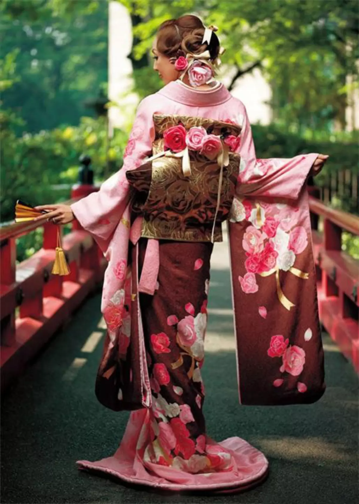 Traxe xaponés (61 fotos): Feminino National Outfit Japan, Schoolgirl Girl 1381_20