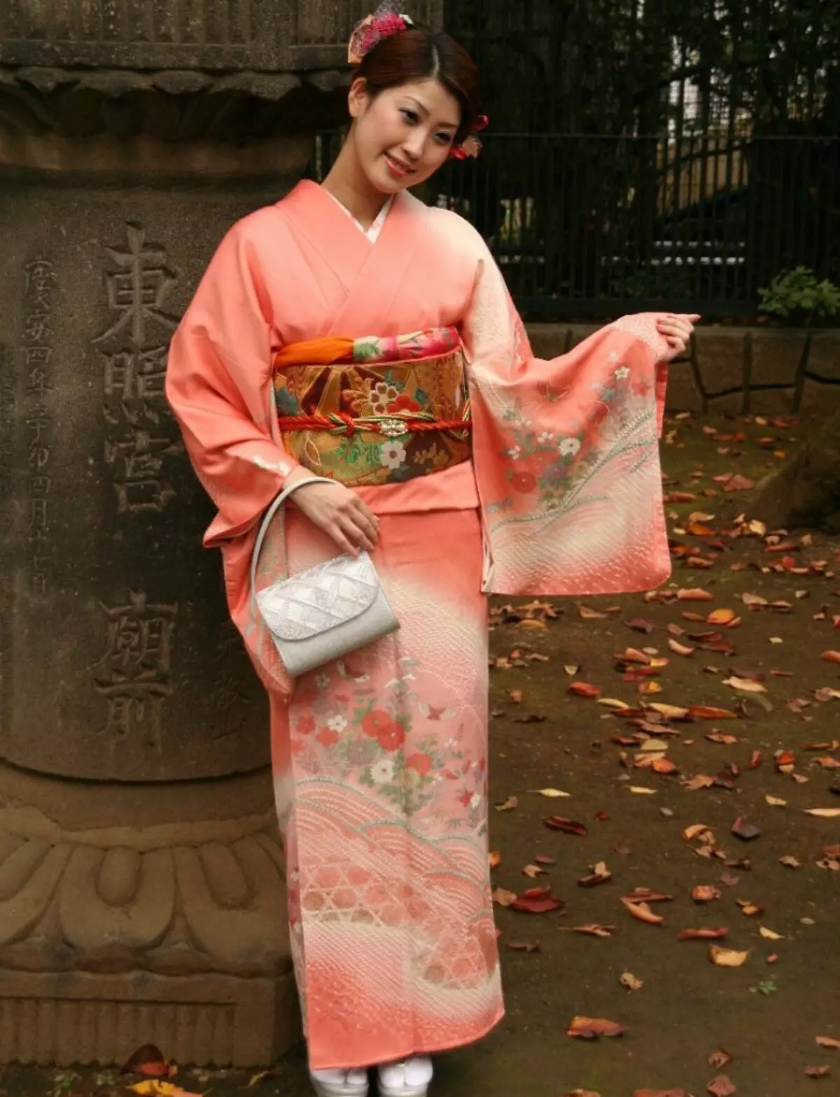 Japanilainen puku (61 valokuvaa): Nainen National Outfit Japani, Schoolgirl Girl 1381_3