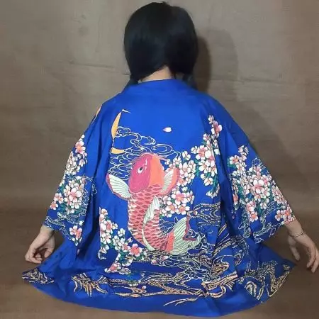Јапанско одело (61 фотографије): Женски национални оутфит Јапан, школа у школи 1381_46