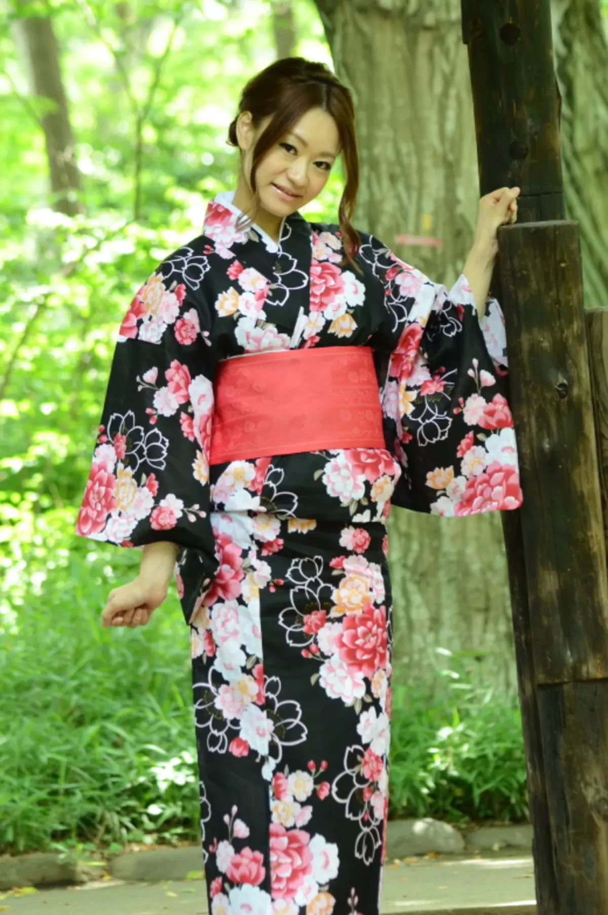 Terno japonês (61 fotos): roupa nacional do sexo feminino Japão, menina da colegial 1381_57