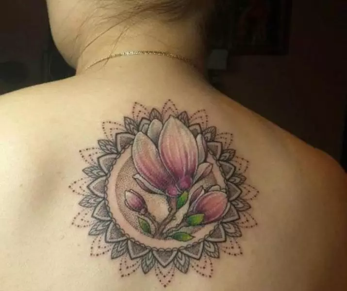 タトゥー「Magnolia」：女の子のための入れ墨の価値とスケッチ。手や体の他の部分のタトゥー 13821_6