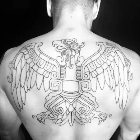 Tattoo «Power»: նշաններ անհաղթ ուժով ոգով, ապա իմաստը խորհրդանիշների. Էսքիզներ դաջվածքներ նշանակում է ներքին զորություն: Tattoo վրա ձեռքը եւ այլ մարմնի մասերի 13837_14