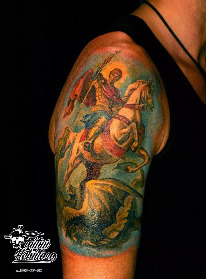 Тату «Георгій Побідоносець» (25 фото): кращі ескізи, тату на плечі і груди, значення татуювання для чоловіків 13848_25