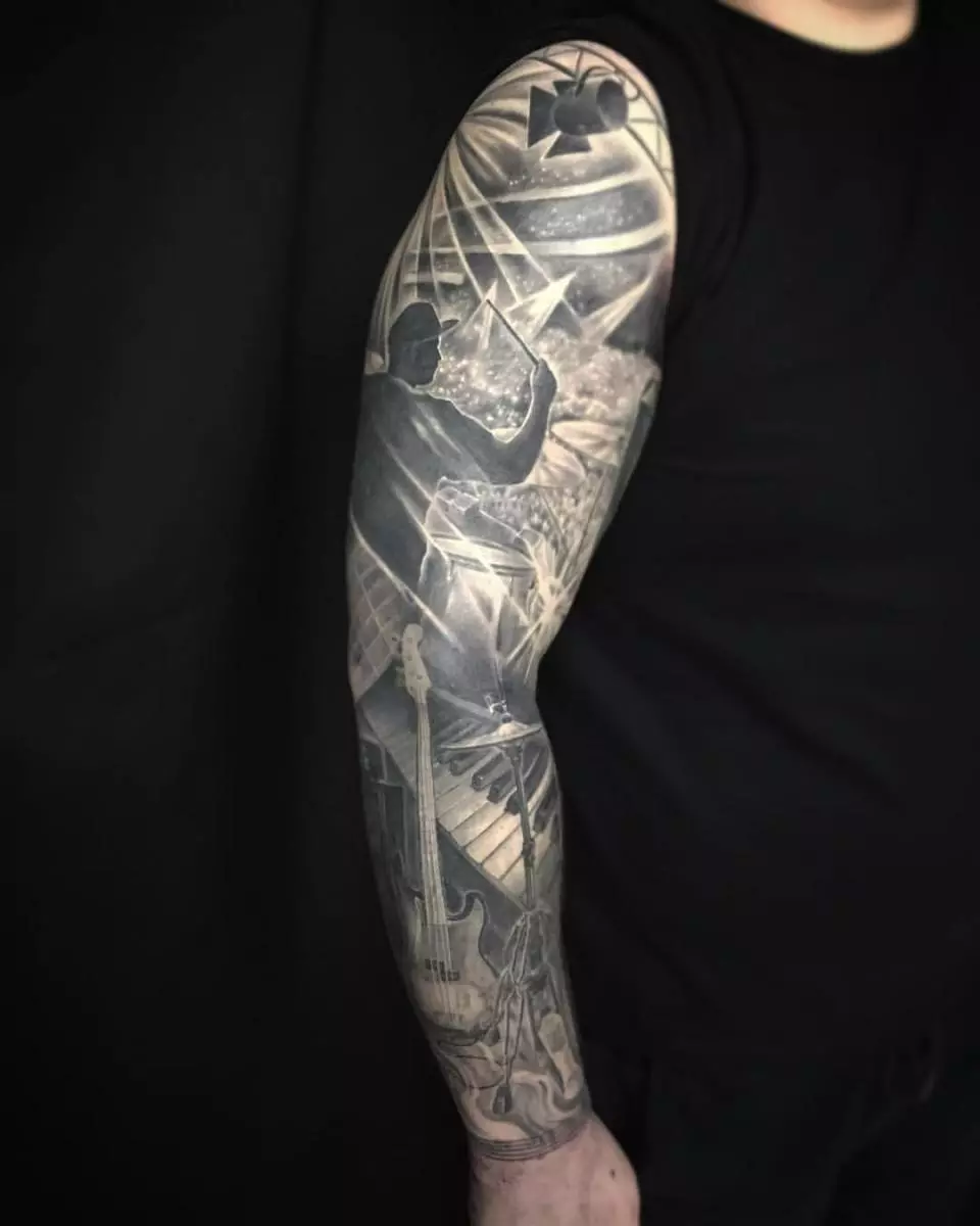 Tetování spojené s hudbou: náčrtky hudebních tetování. Tetování na straně a na krku, malá a velká. Tattoos pro muže a dívky 13868_49