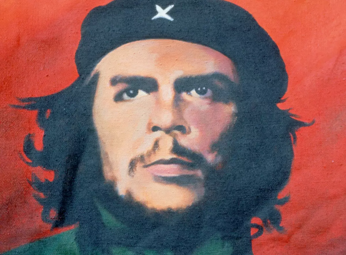 Tattoo“Che Guevara”（31张照片）：Ernesto Che Guevara Tattoo，肩部和乳房的草图和款式概述，最好的想法 13875_2