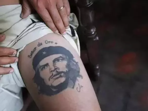 TATTOO「CHE GUEVARA」（31写真）：Ernesto Che Guevara Tattoo、スケッチやスタイルの概要肩と胸、最高のアイデア 13875_5