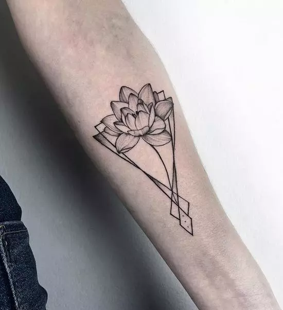 Linvork Tattoo: Skizzen von Tätowierungen mit dünnen Linien für Hand, 