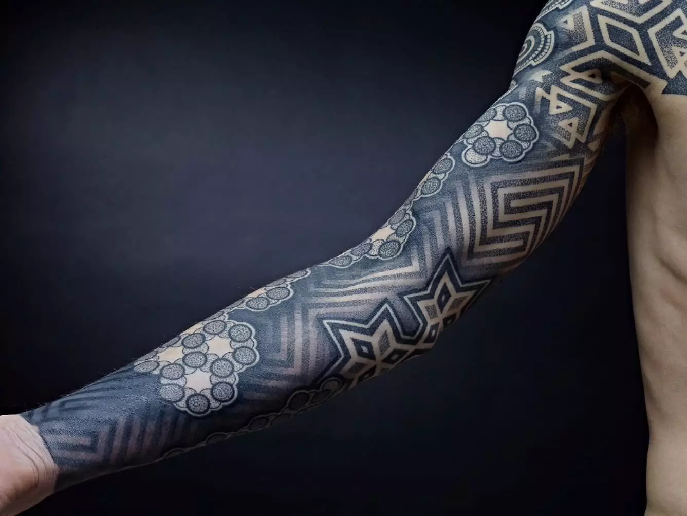 Tatuaje de Linvork: bocetos de tatuajes con líneas finas para la mano, 