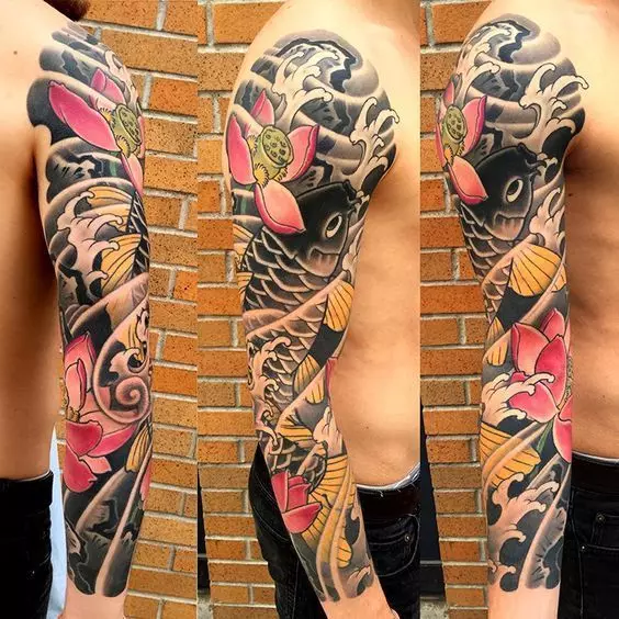 იაპონიის Tattoo Sleeves: იაპონური tattoo სკეტჩები, შავი და თეთრი და ფერადი. ნახევრად აუქციონი და მთელი 