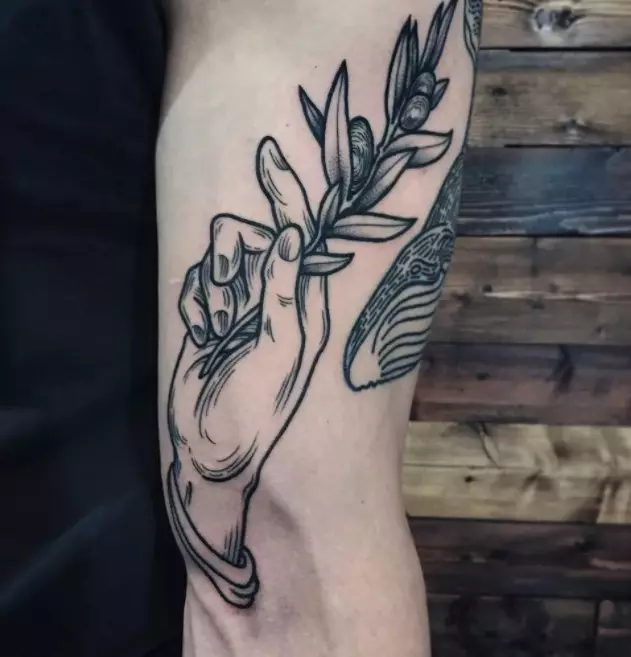 Tattoo Graviving: Skice tetovaža, značajke ugrađenog stila, tetovaža u obliku rukava i drugih crteža Mogućnosti 13929_27
